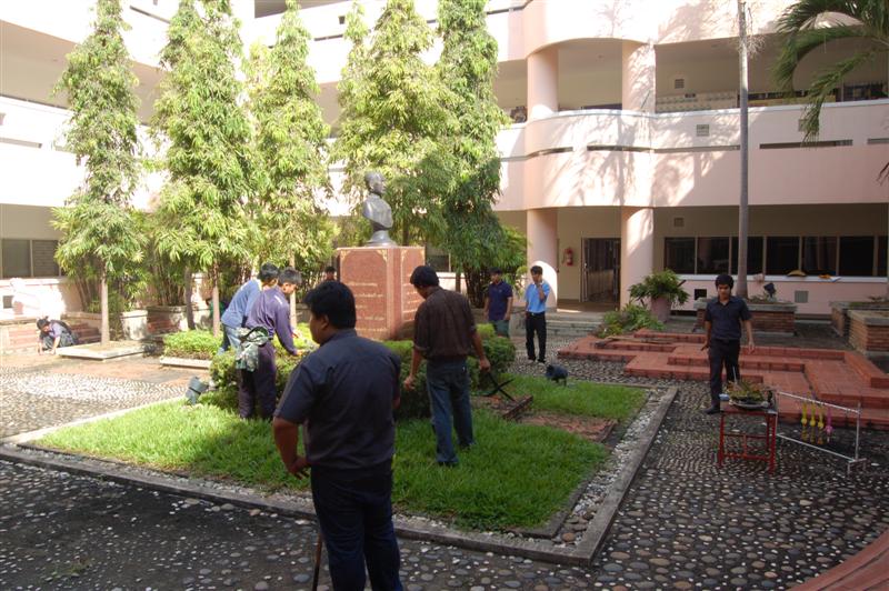 ../Picture/2552/DSC_0029 (Medium).JPG